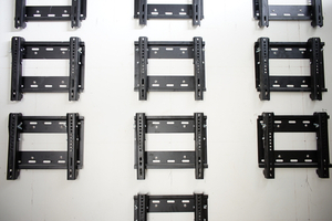 Top Benefits Of Using The Desktop Monitor Mount