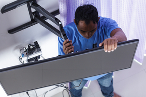 What To Consider When Getting A Full Motion TV Wall Mount