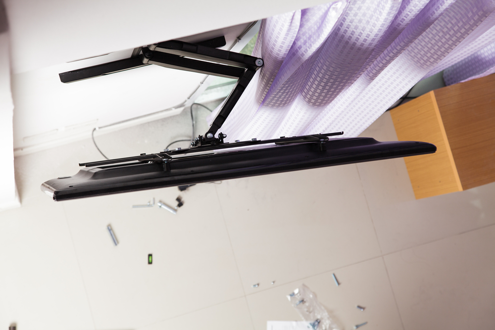 Should I get a Single Arm or Double Arm Full Motion TV Mount?