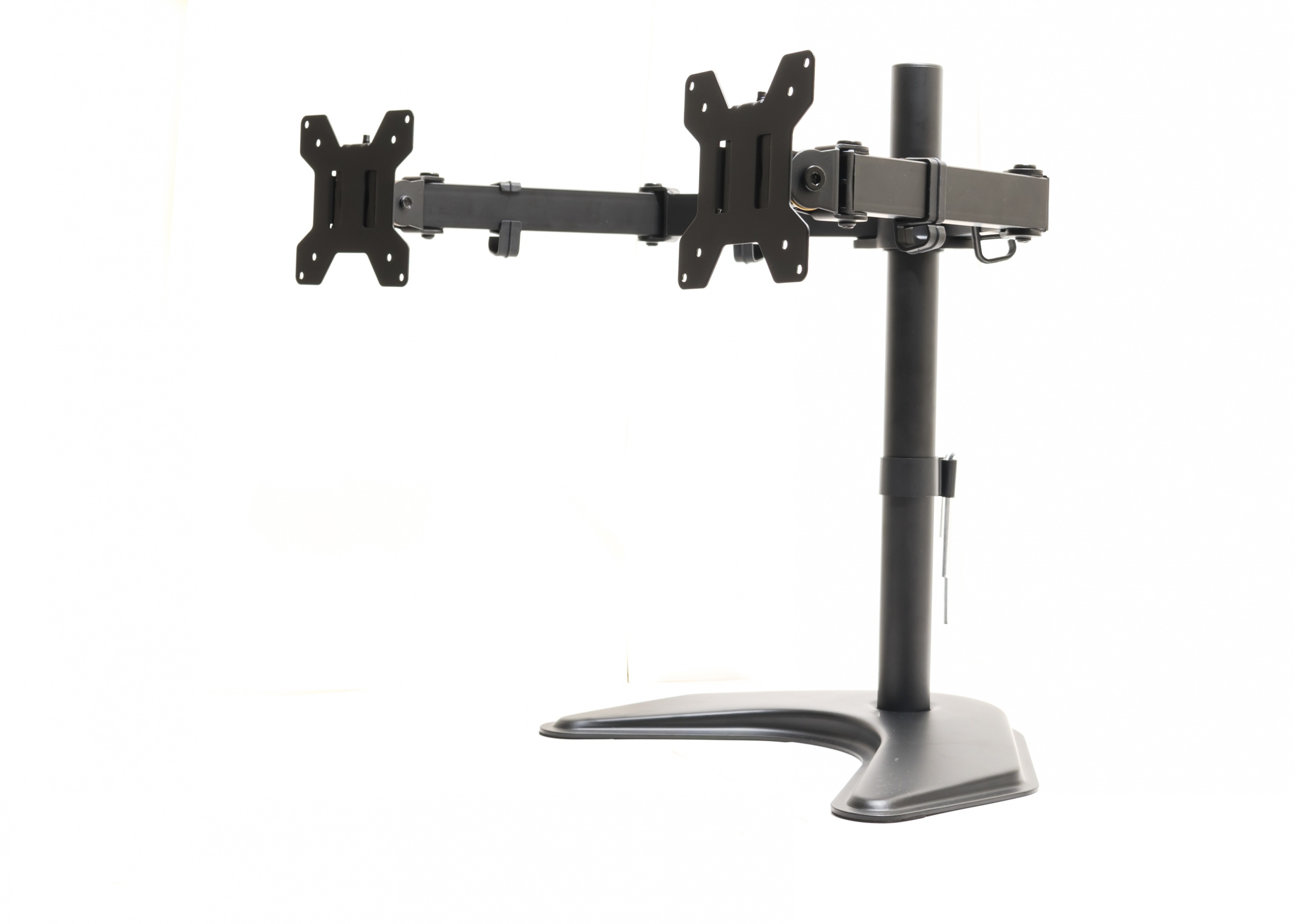 Desktop monitor mount in Singapore homes – 3 considerations to know before installation