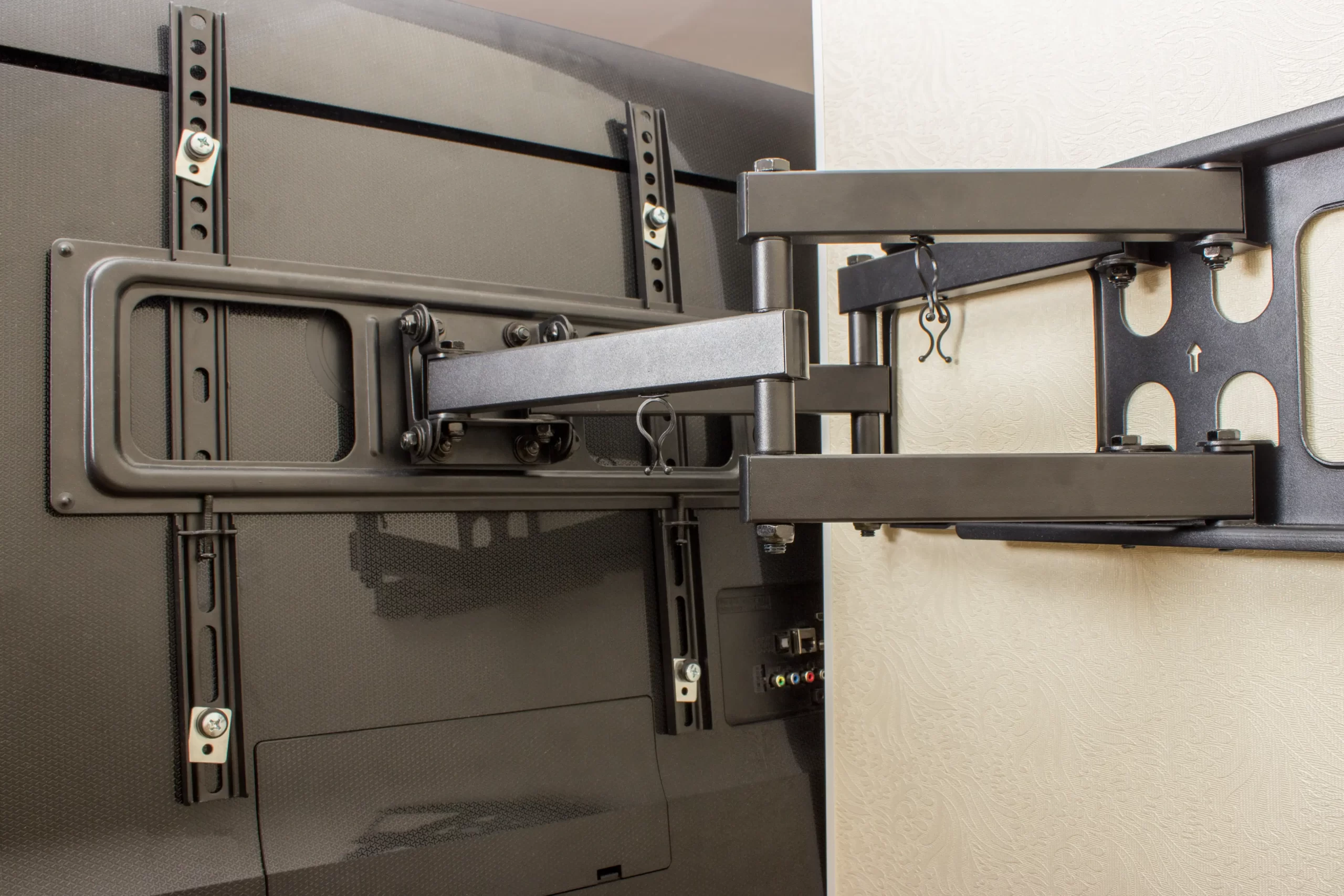 How to Install a TV Bracket on the Wall: Easy TV Bracket Installation & Adjustment Guide for Your Home